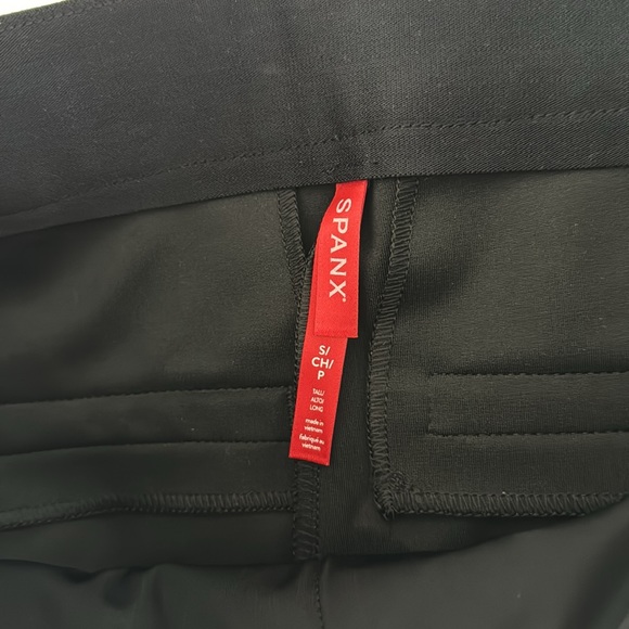 NWT SPANX Faux Leather Small Pocket Flared Trousers Pants stretch-leather flared - Picture 8 of 8